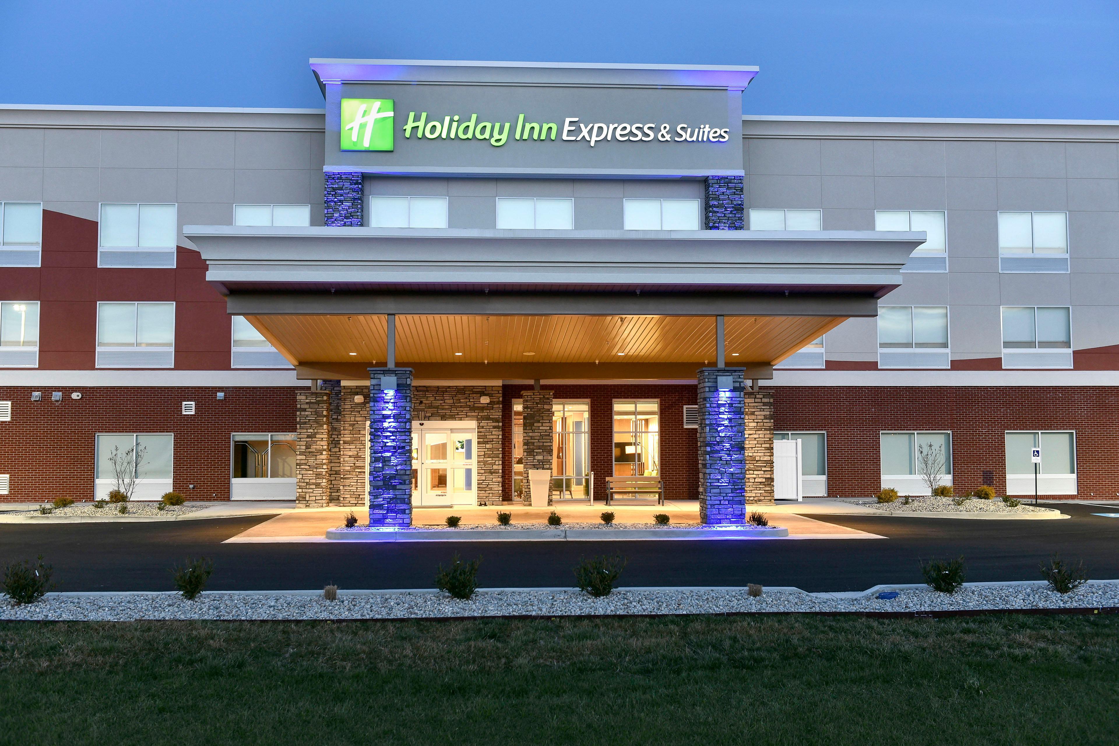 Holiday Inn Express & Suites - Madisonville By Ihg Exterior foto